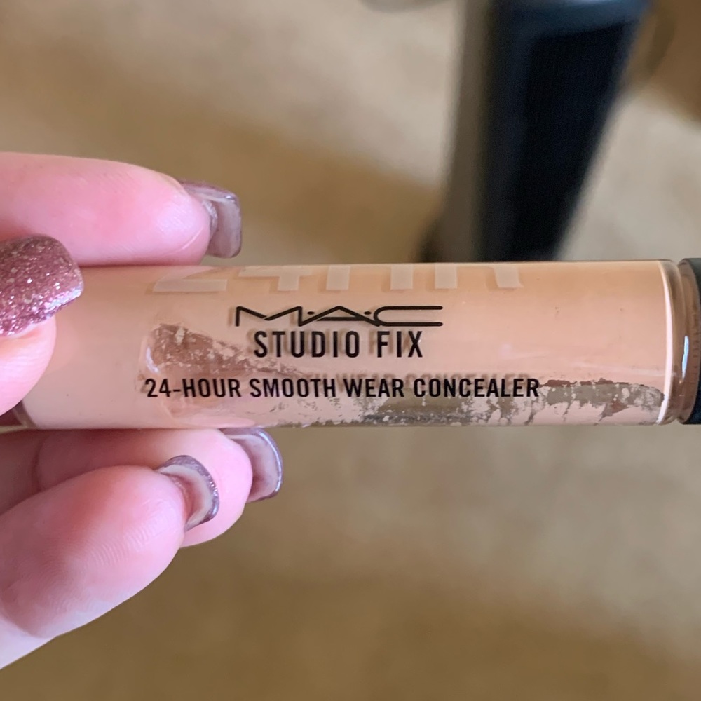Makeup Bundle - Picture 4 of 12